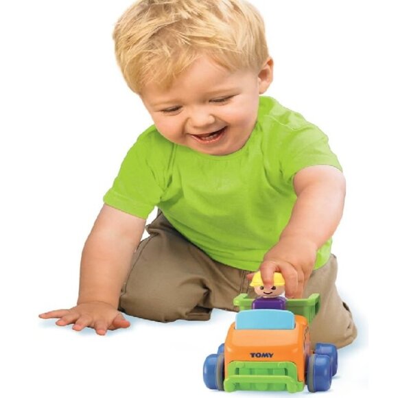 New Sealed  Tomy  Push & Go Vehicles Truck For Age 12 Months + - Picture 4 of 12